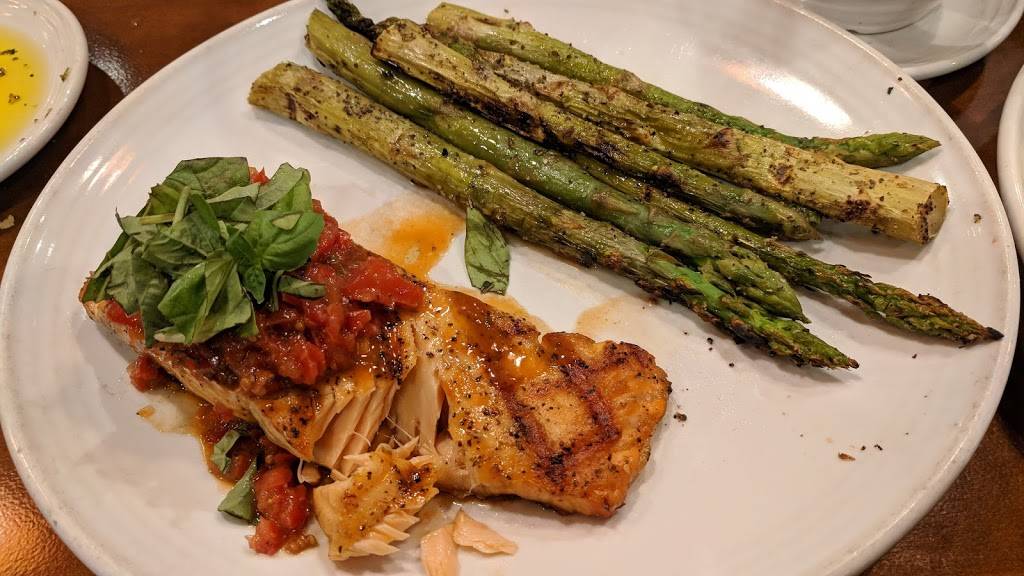 Carrabbas Italian Grill | restaurant | 5690 S Westnedge Ave, Portage, MI 49002, USA | 2693810607 OR +1 269-381-0607