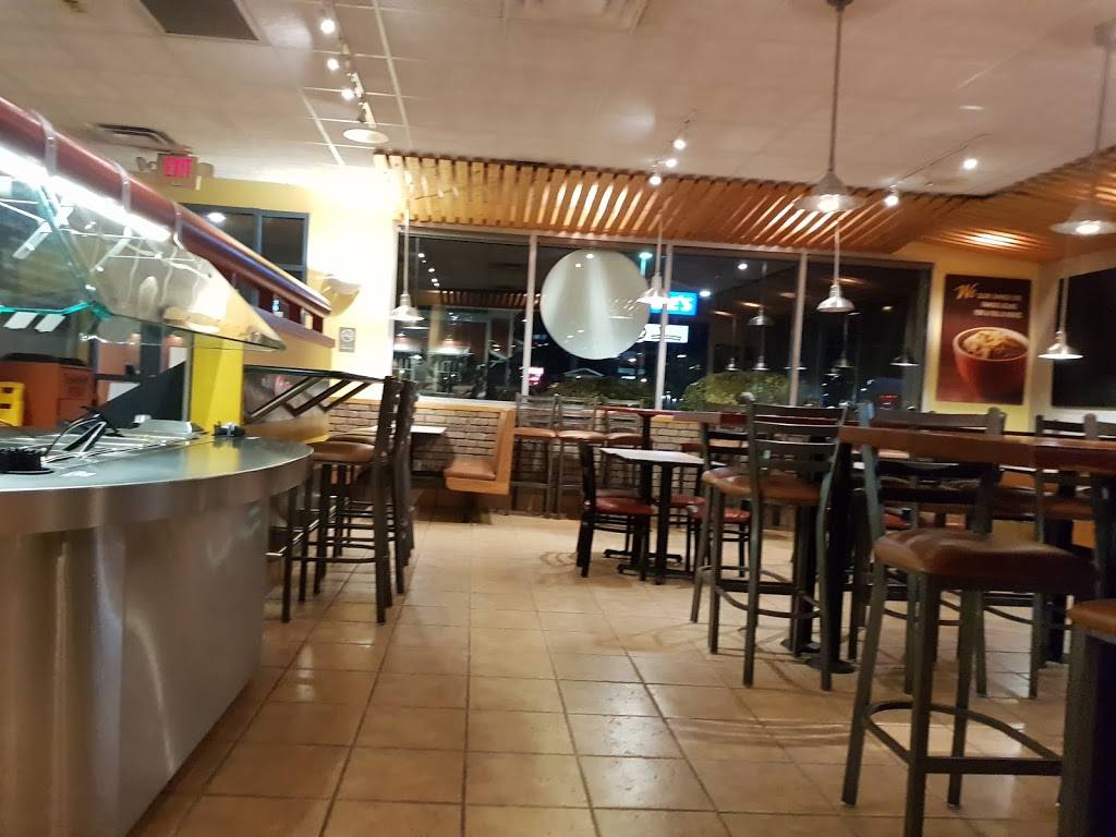 Taco Bueno | restaurant | 1601 Garth Brooks Blvd, Yukon, OK 73099, USA | 4053542107 OR +1 405-354-2107