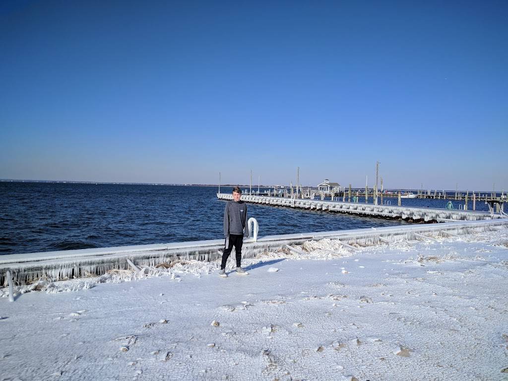 Saltaire Yacht Club | restaurant | 105-107 Marine Walk, Saltaire, NY 11706, USA | 6315835117 OR +1 631-583-5117