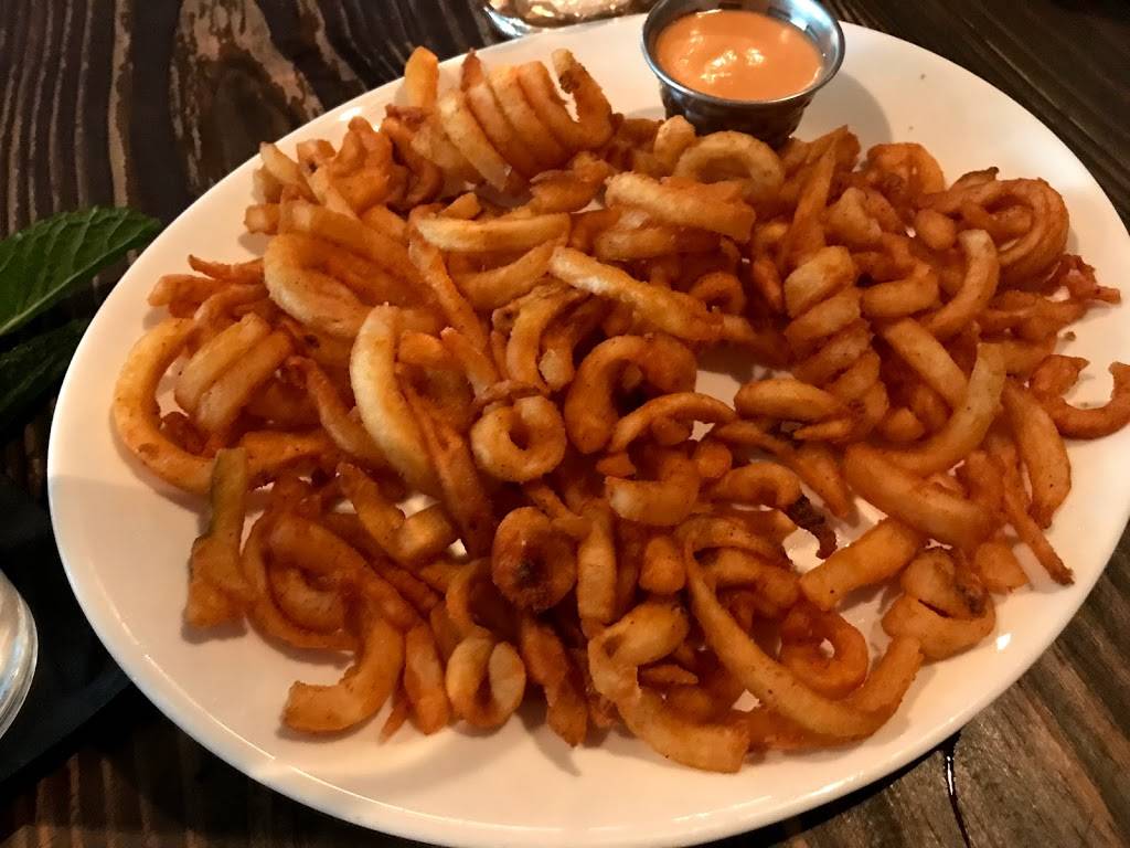 Copper Shaker | restaurant | 169 1st Ave N, St. Petersburg, FL 33701, USA | 7273512569 OR +1 727-351-2569