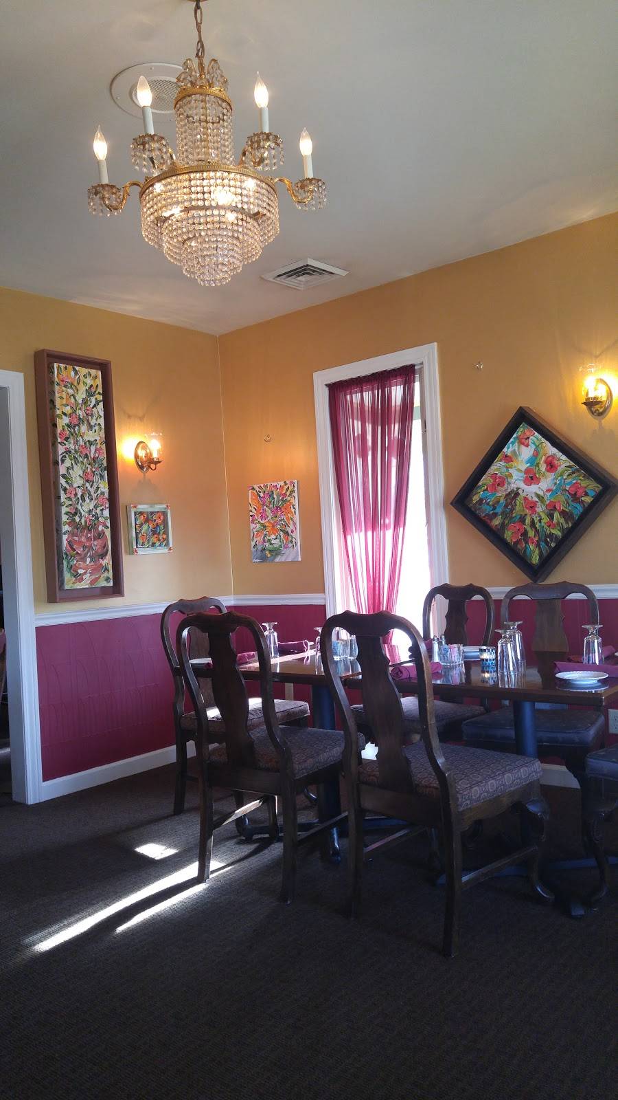 Kristis Restaurant | restaurant | 119 5th Ave, New Glarus, WI 53574, USA | 6085272012 OR +1 608-527-2012