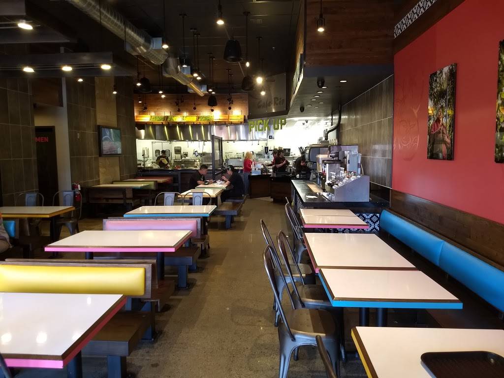 Cafe Rio Mexican Grill | restaurant | 3851 Alton Pkwy B, Irvine, CA 92606, USA | 9493457740 OR +1 949-345-7740