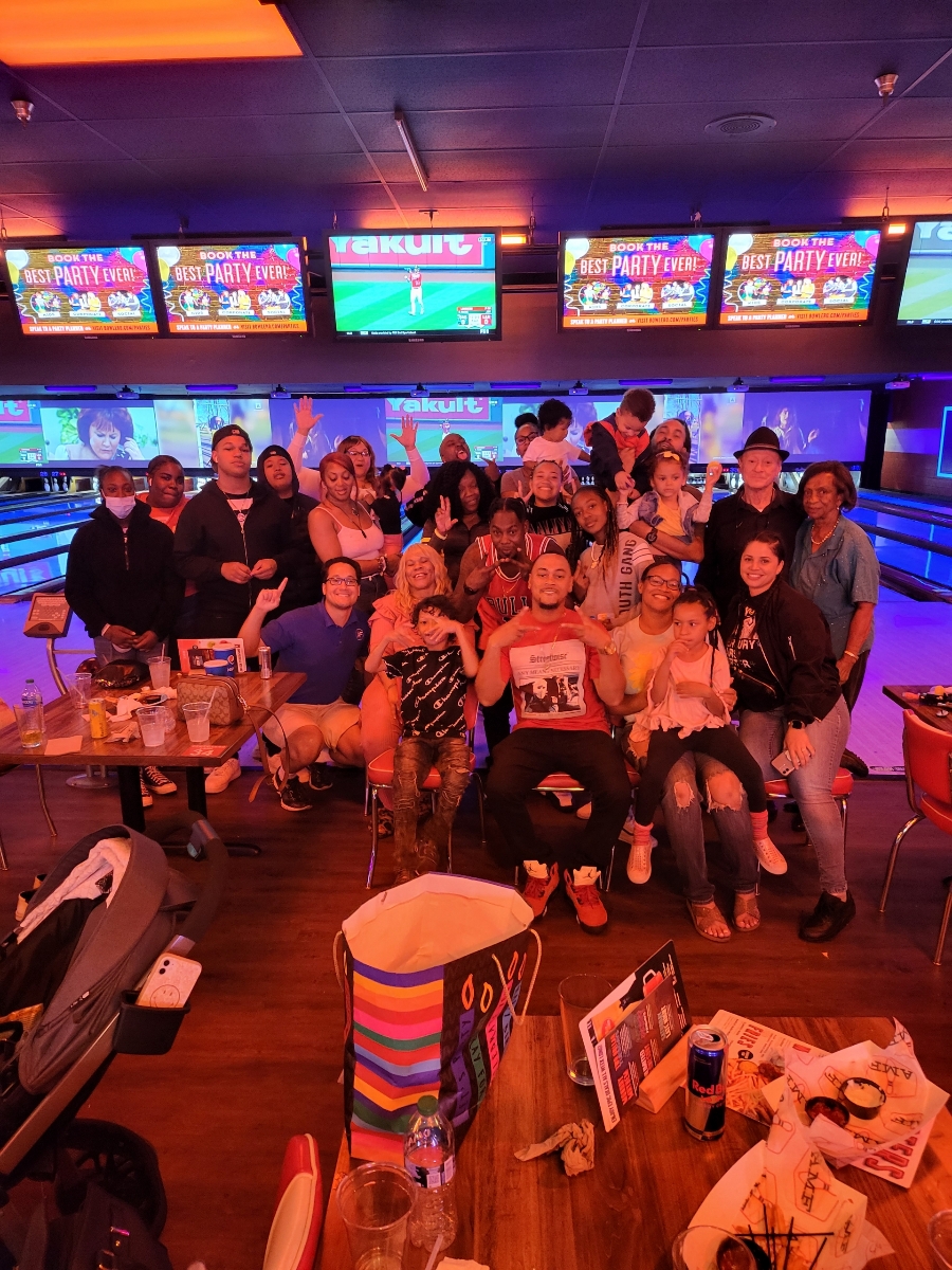 Bowlero Upland | restaurant | 451 W Foothill Blvd, Upland, CA 91786, USA | 9099467006 OR +1 909-946-7006