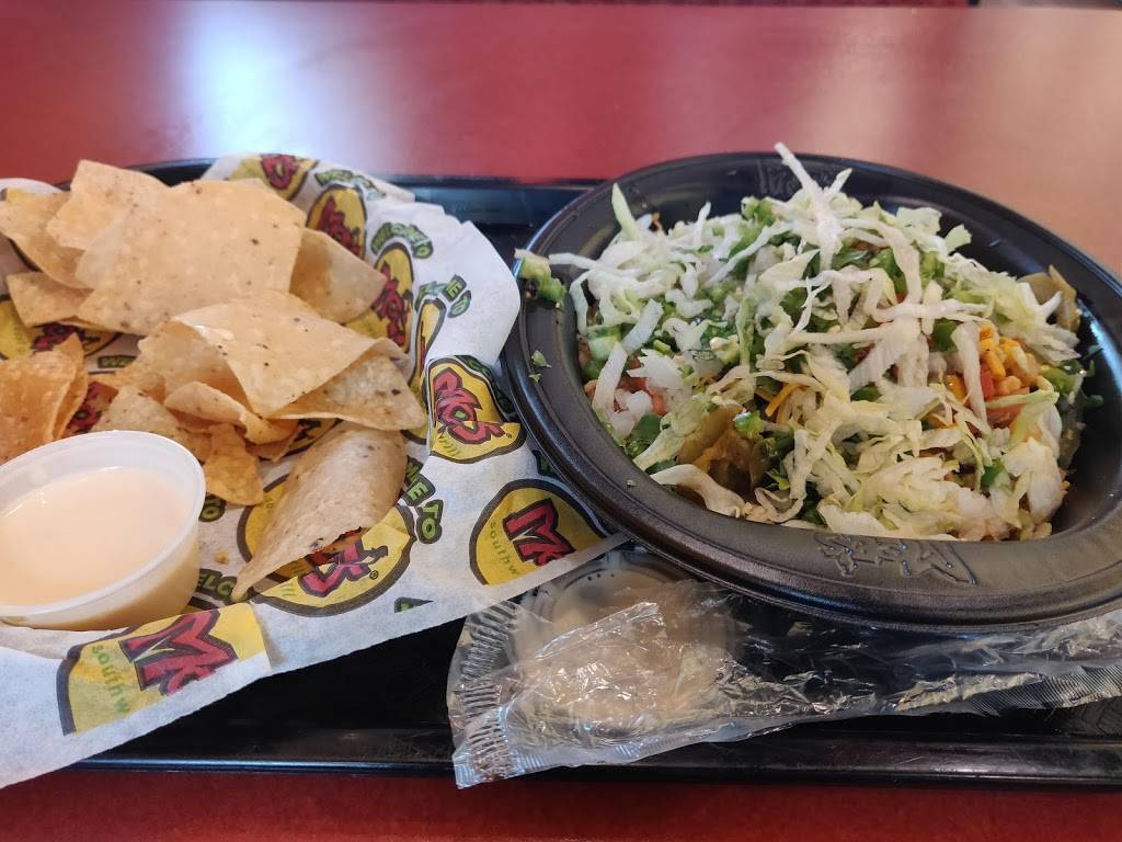Moes Southwest Grill | restaurant | 2620 SE Federal Hwy, Stuart, FL 34994, USA | 7726786696 OR +1 772-678-6696