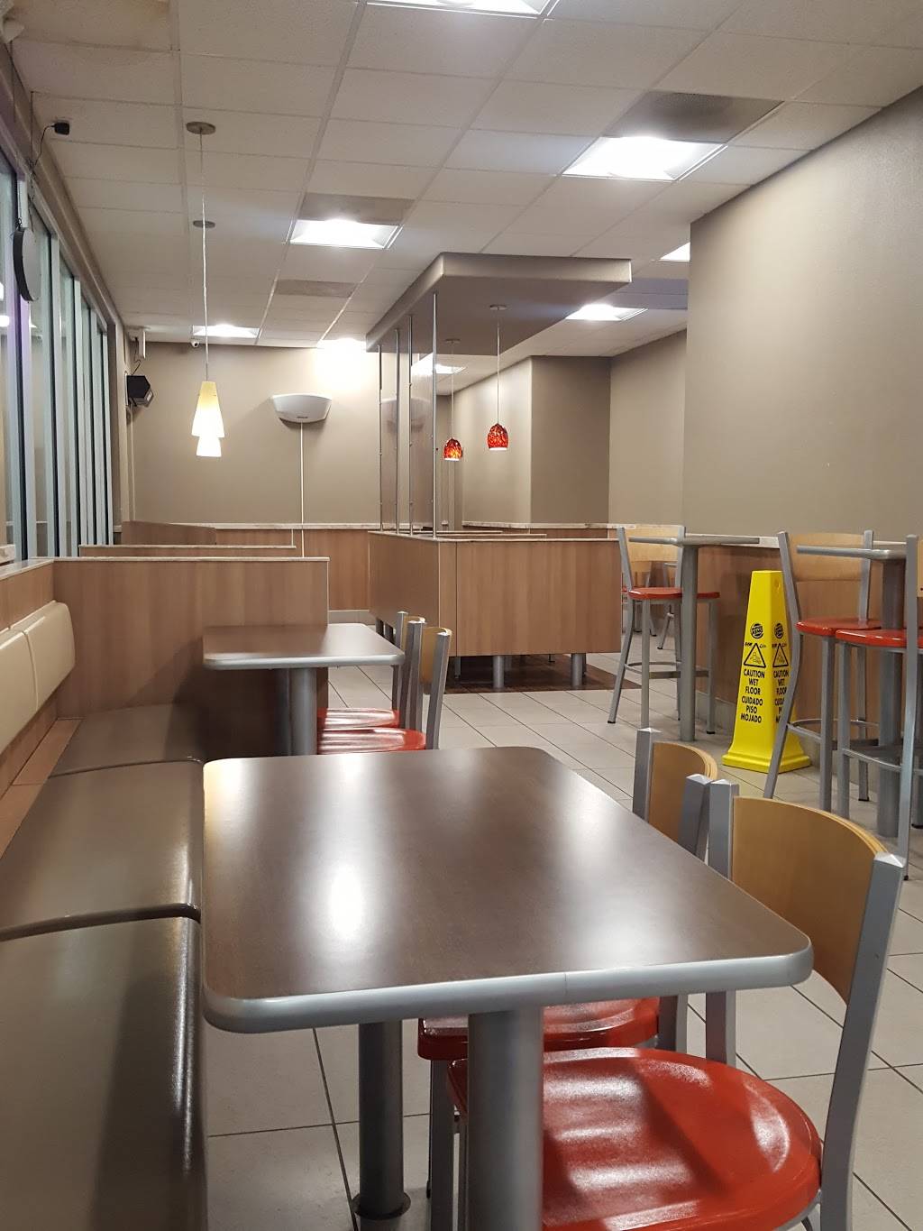 Burger King | restaurant | 6001 N Golden State Blvd, Turlock, CA 95382, USA | 2096649619 OR +1 209-664-9619