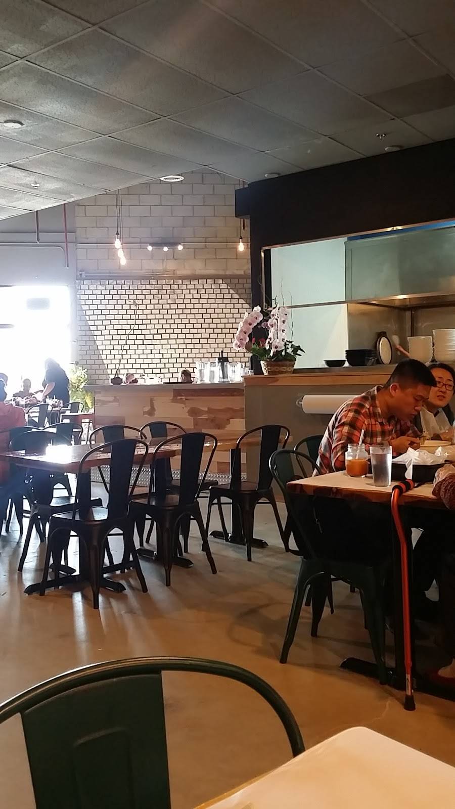 MOC Crawfish | restaurant | 2741 Lone Tree Way, Antioch, CA 94509, USA | 9254703422 OR +1 925-470-3422