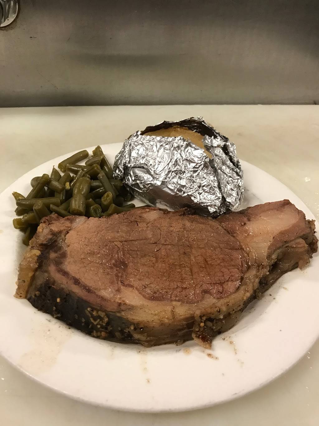 Busters Restaurant | restaurant | 1130 Paterson St, Ogdensburg, NY 13669, USA | 3153933545 OR +1 315-393-3545