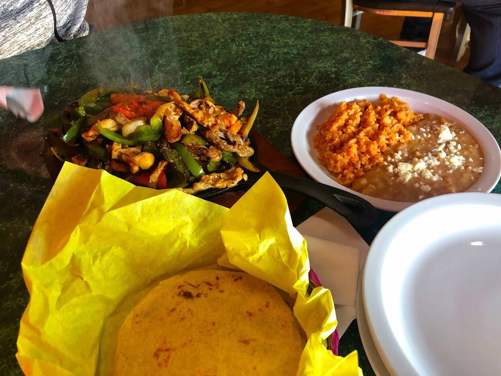 La Adelita Mexican Restaurant | restaurant | 7377 El Camino Real, Atascadero, CA 93422, USA | 8054642930 OR +1 805-464-2930