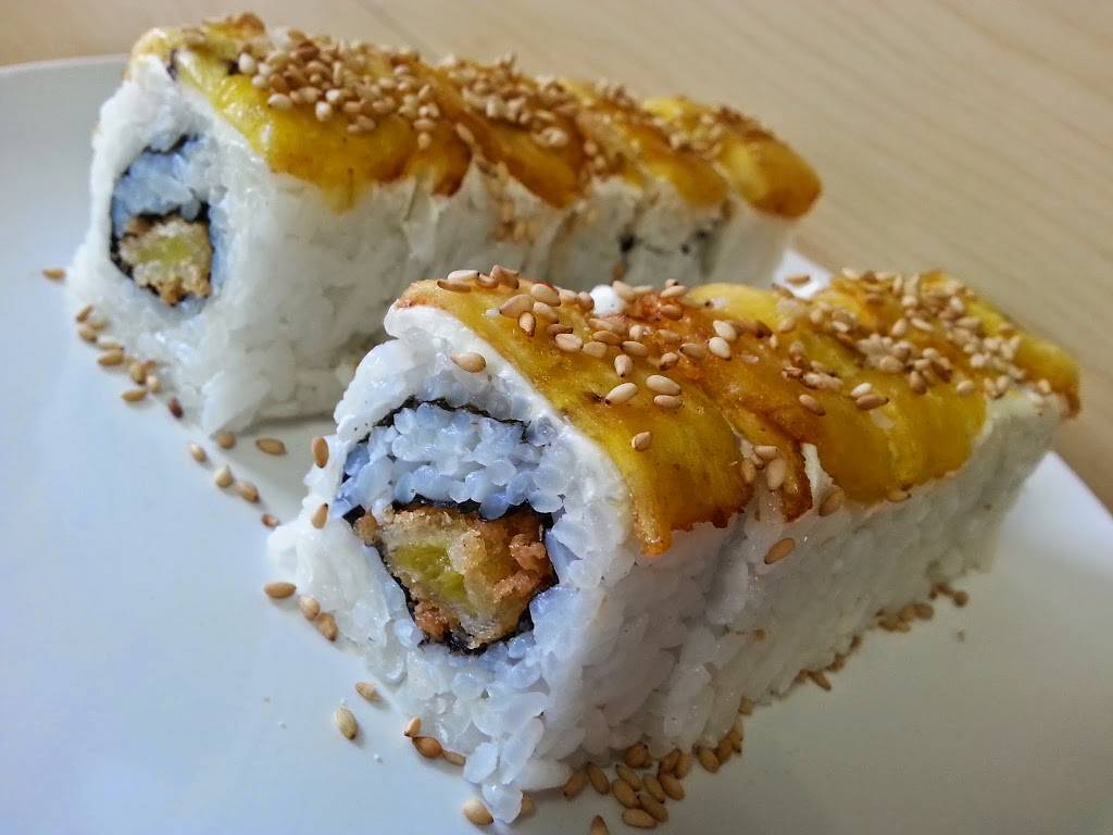 El Lugarzito Sushi y Teriyaki | restaurant | Parque México Sur 1145, Playas, Sección Jardines, 22500 Tijuana, B.C., Mexico | 016643812214 OR +52 664 381 2214