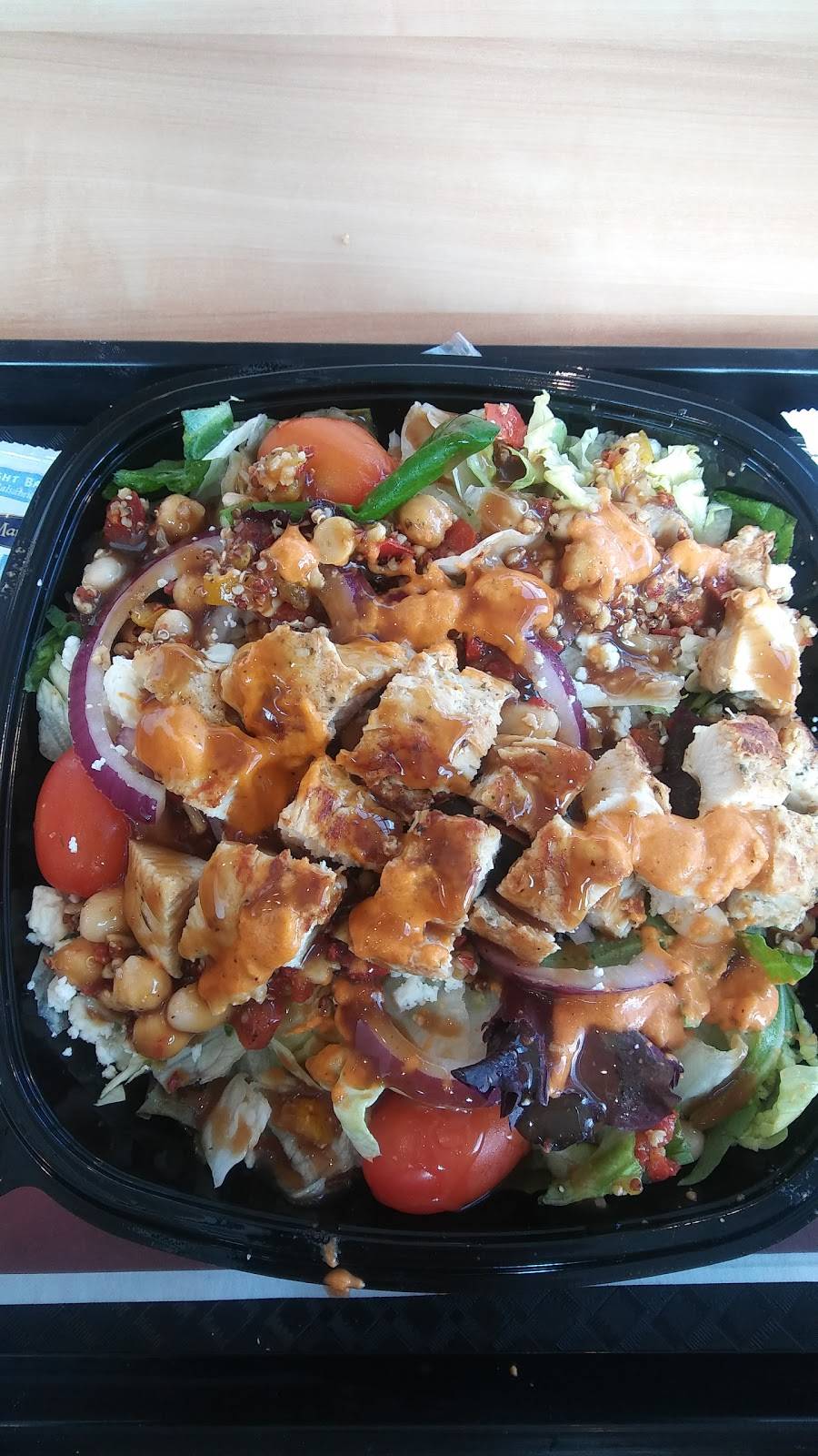 Wendys | restaurant | 913 Summit Ave, Greensboro, NC 27405, USA | 3363730900 OR +1 336-373-0900