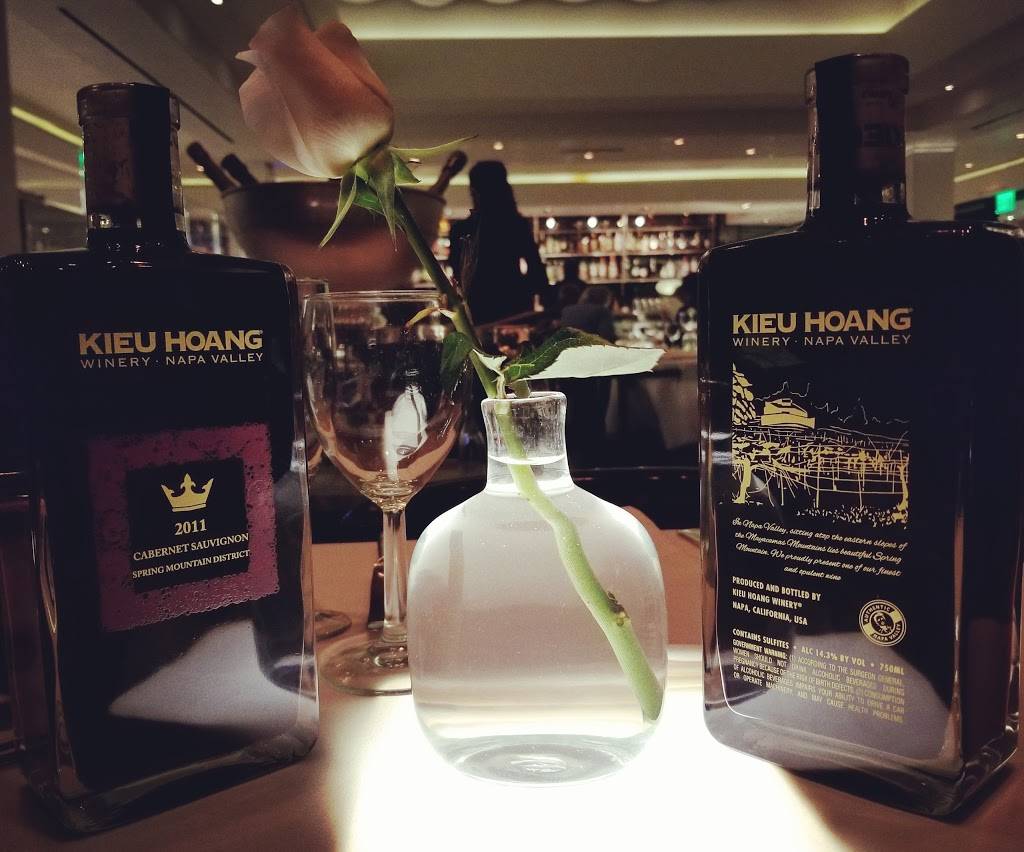 Mr. Chow | restaurant | 3835 Cross Creek Rd, Malibu, CA 90265, USA | 3104567600 OR +1 310-456-7600