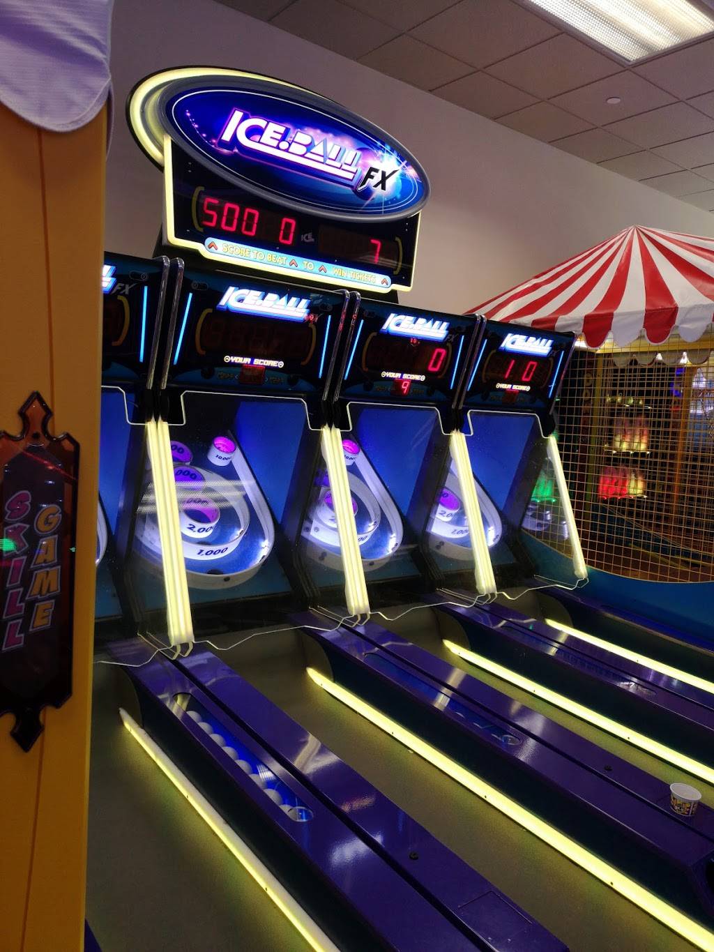 Chuck E. Cheese | restaurant | 700 Haumea St, Kapolei, HI 96707, USA | 8087627414 OR +1 808-762-7414