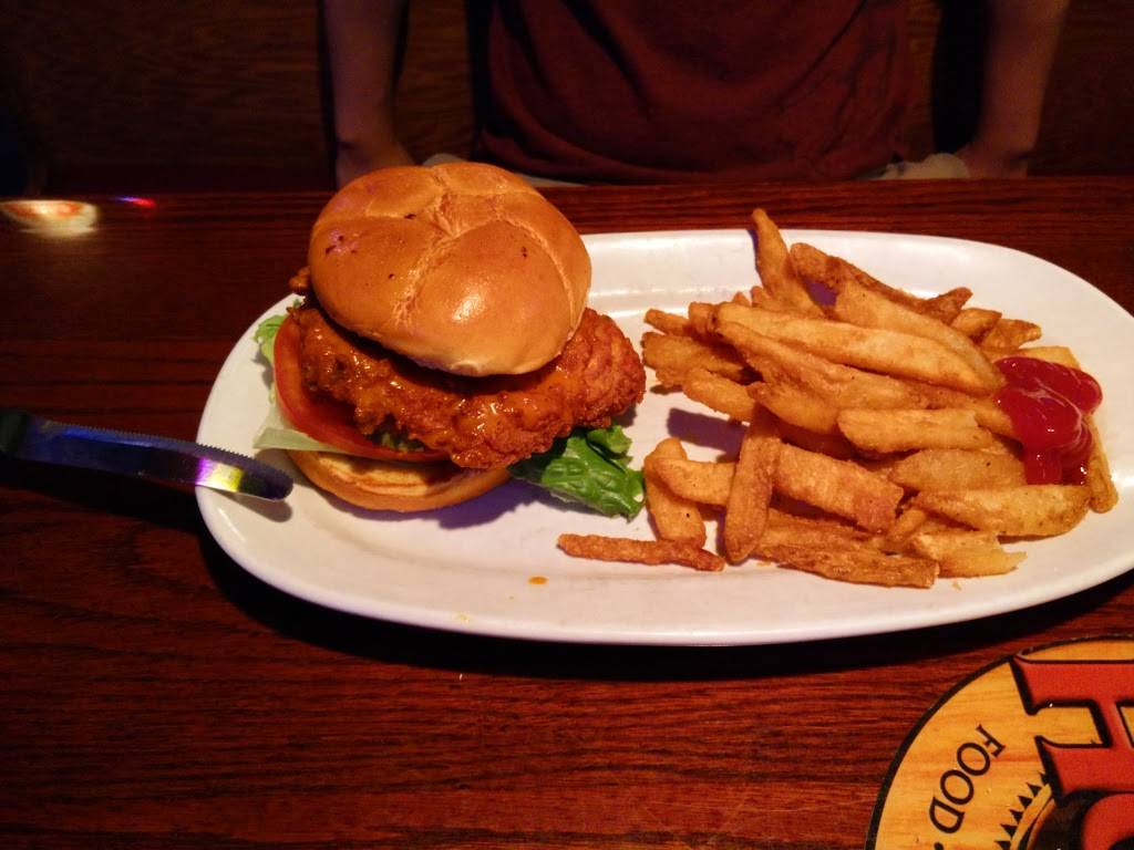 Carolina Ale House | restaurant | 365 N Congress Ave, Boynton Beach, FL 33426, USA | 5617357848 OR +1 561-735-7848