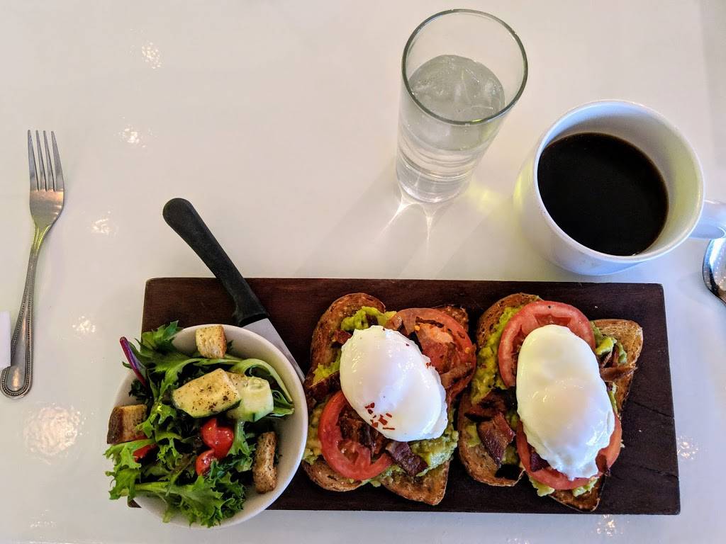 Zisters | restaurant | 13425 Watertown Plank Rd, Elm Grove, WI 53122, USA | 2627943924 OR +1 262-794-3924