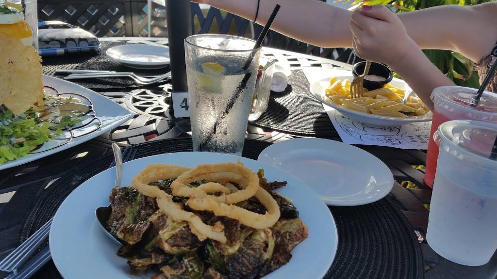 Mad Fish | restaurant | 5200 Gulf Blvd, St. Petersburg, FL 33706, USA | 7273609200 OR +1 727-360-9200