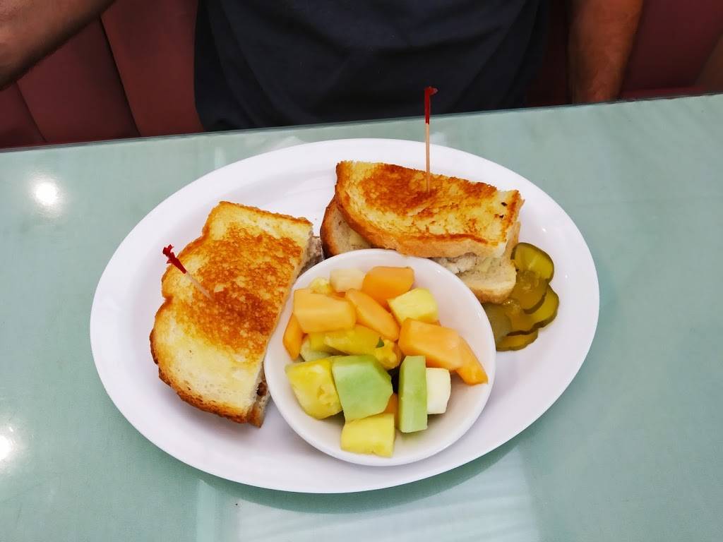 Waterfront Cafe | restaurant | 12902 Brookhurst St # C, Garden Grove, CA 92840, USA | 7146368152 OR +1 714-636-8152