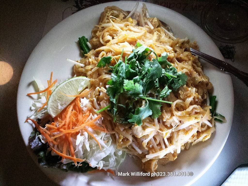 Chuan Chim Thai Cafe | restaurant | 5644 Hollywood Blvd, Los Angeles, CA 90028, USA | 3234626221 OR +1 323-462-6221