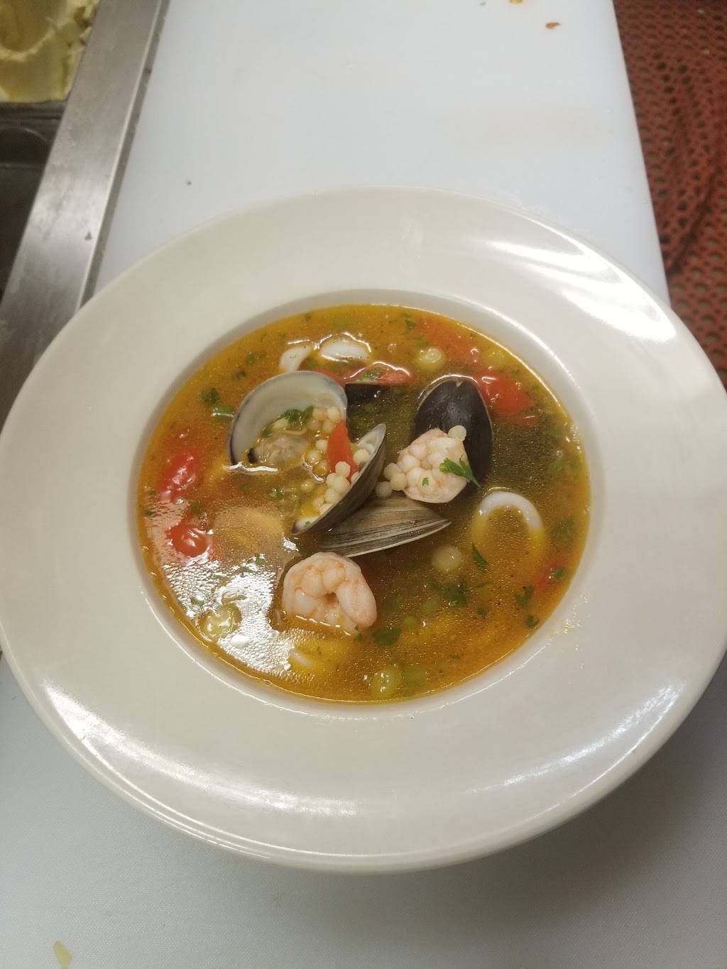 Poppys Place | restaurant | 12 Verbena Ave, Floral Park, NY 11001, USA | 5163582705 OR +1 516-358-2705