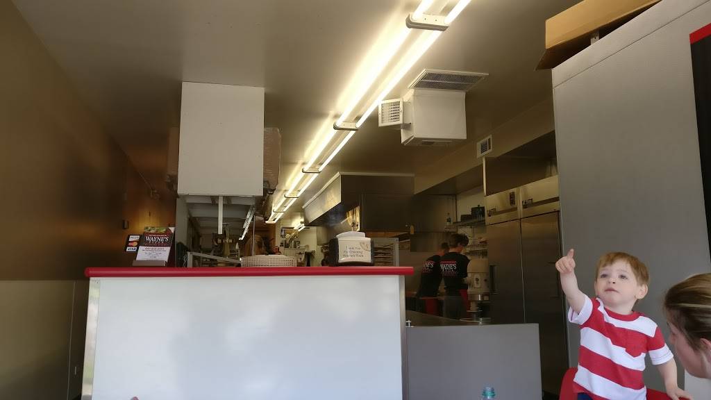 Waynes Pizza | restaurant | 1618 W Northwest Hwy, Arlington Heights, IL 60004, USA | 8472552441 OR +1 847-255-2441