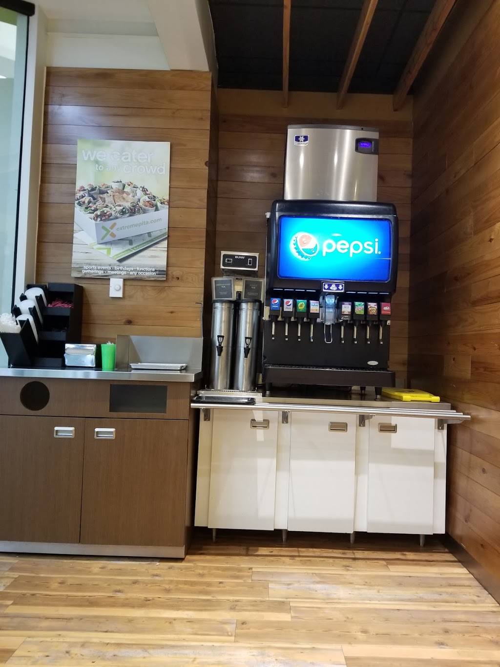 Extreme Pita | restaurant | 7900 Shelbyville Rd, Louisville, KY 40222, USA | 5024253830 OR +1 502-425-3830