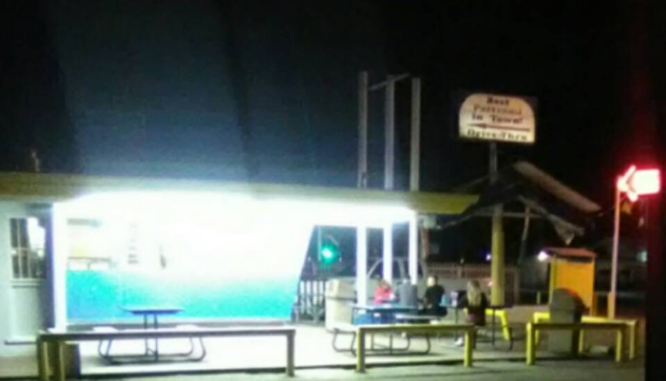 Lancaster Frosty King | restaurant | 5508 S Union Ave, Bakersfield, CA 93307, USA | 6618319167 OR +1 661-831-9167