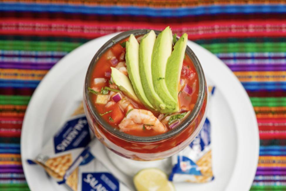 El Alacrán Mexican Food | restaurant | 937 N Semoran Blvd, Orlando, FL 32807, USA | 4077371111 OR +1 407-737-1111