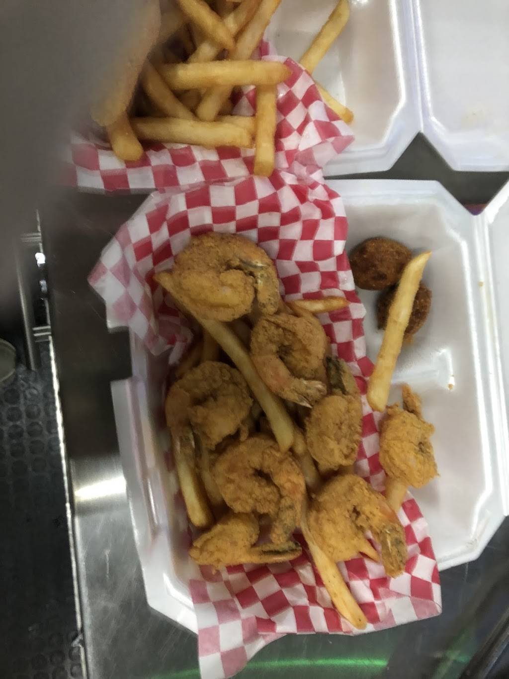 Sand Bar | restaurant | 1798 River Rd, Kilgore, TX 75662, USA | 9039846555 OR +1 903-984-6555