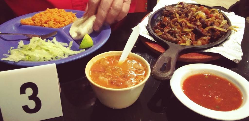 El Bracero Bar & Grill | restaurant | 4230 N Foster Rd #90, San Antonio, TX 78244, USA | 2102720356 OR +1 210-272-0356