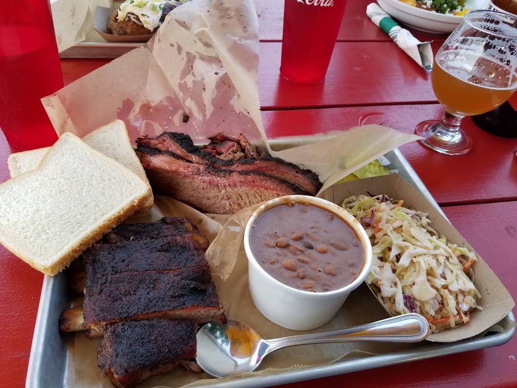 Ore Nells Barbecue | restaurant | 2 Badgers Island W, Kittery, ME 03904, USA | 2077032340 OR +1 207-703-2340