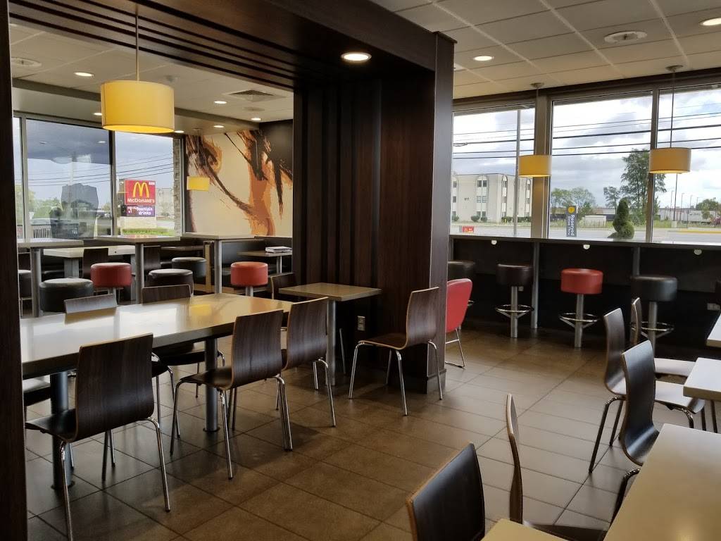 McDonalds | cafe | 630 IL-83, Bensenville, IL 60106, USA | 6306941448 OR +1 630-694-1448