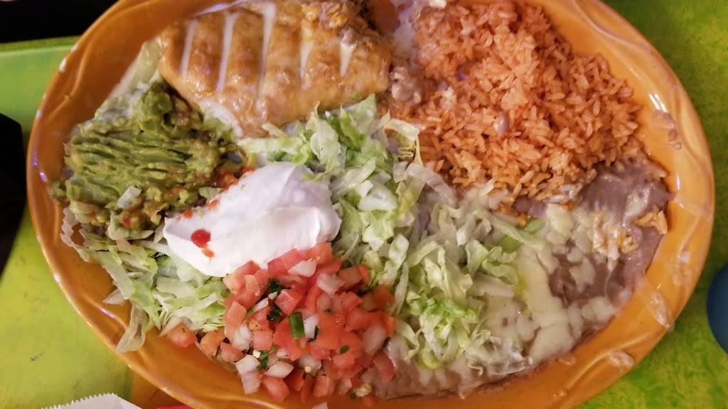 El Carreton Mexican Restaurant | restaurant | 910 E Greenville Pike, Winchester, IN 47394, USA | 7655843124 OR +1 765-584-3124