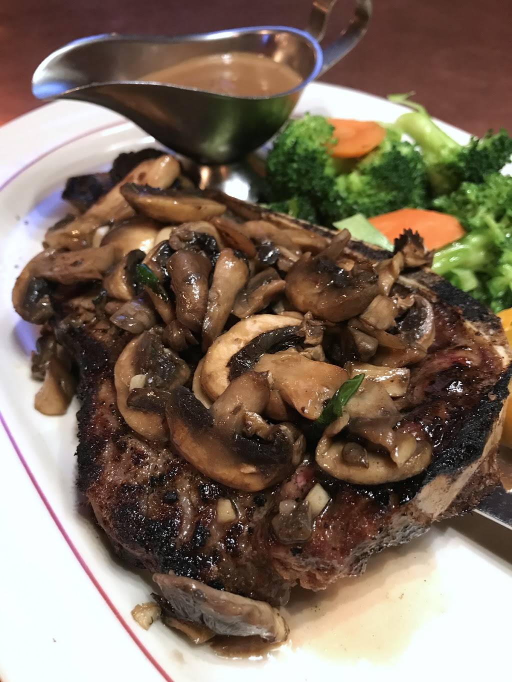 Gary Brics Ramp | restaurant | 7730 N Hollywood Way, Burbank, CA 91505, USA | 8187686499 OR +1 818-768-6499