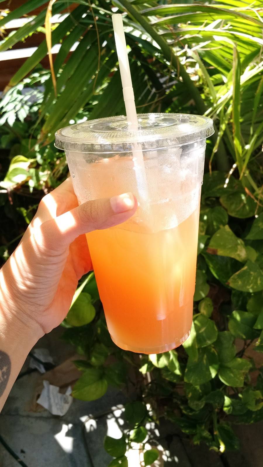 Poquito Mas | restaurant | 13924 Ventura Blvd, Sherman Oaks, CA 91423, USA | 8189817500 OR +1 818-981-7500