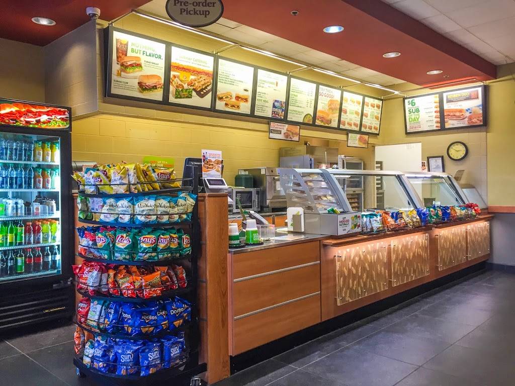 Subway Restaurants | restaurant | 7328 Bell Creek Rd, Mechanicsville, VA 23111, USA | 8047234573 OR +1 804-723-4573