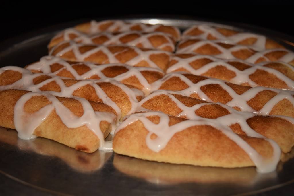 Cottage Inn Pizza | restaurant | 107 Monroe St, Detroit, MI 48226, USA | 3137824951 OR +1 313-782-4951