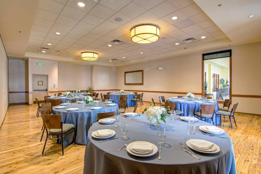 Pinstripes | restaurant | 13500 Nall Ave, Overland Park, KS 66223, USA | 9136812255 OR +1 913-681-2255