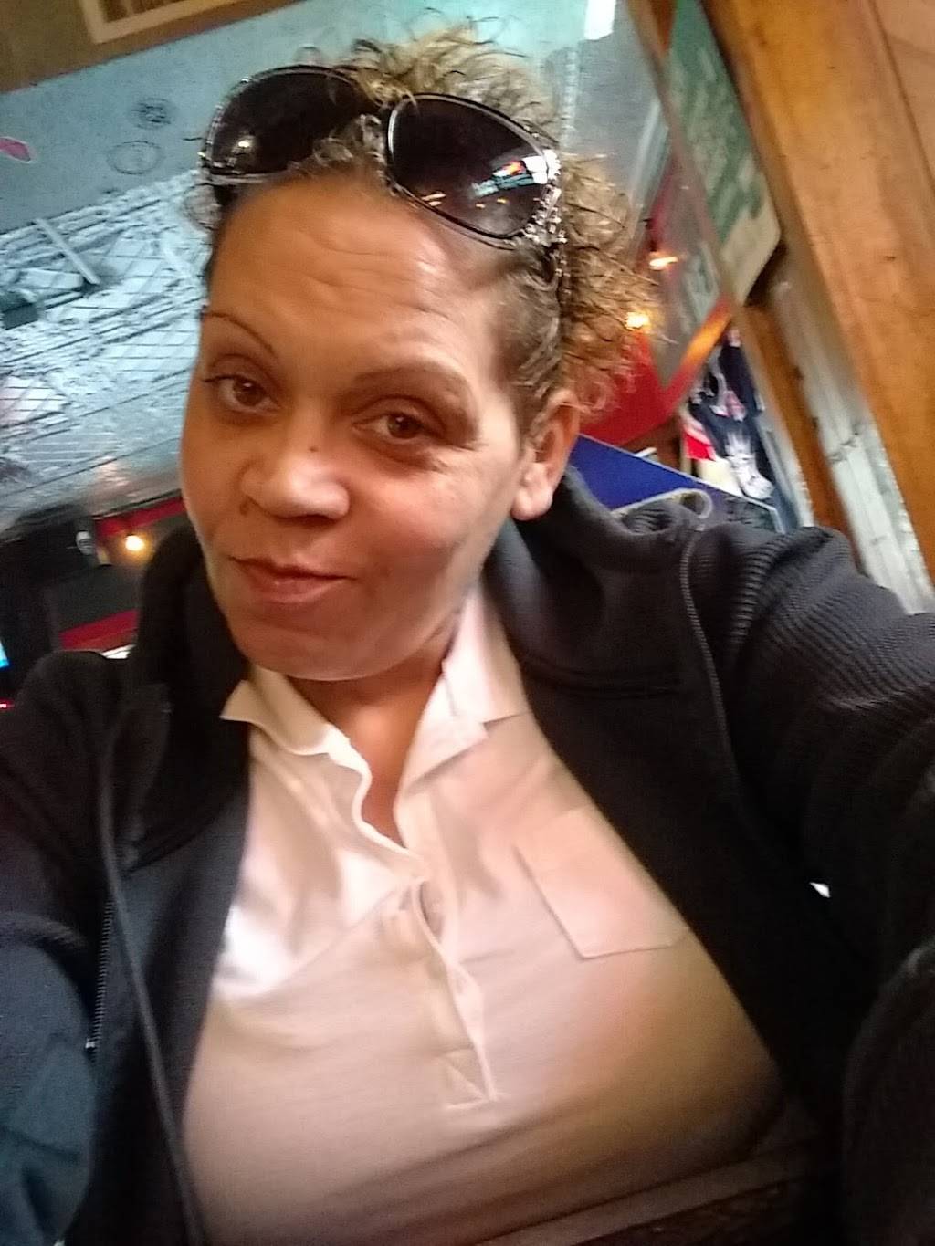 JDs Smokehouse - Canton | restaurant | 623 S Luzerne Ave, Baltimore, MD 21224, USA | 4105222266 OR +1 410-522-2266