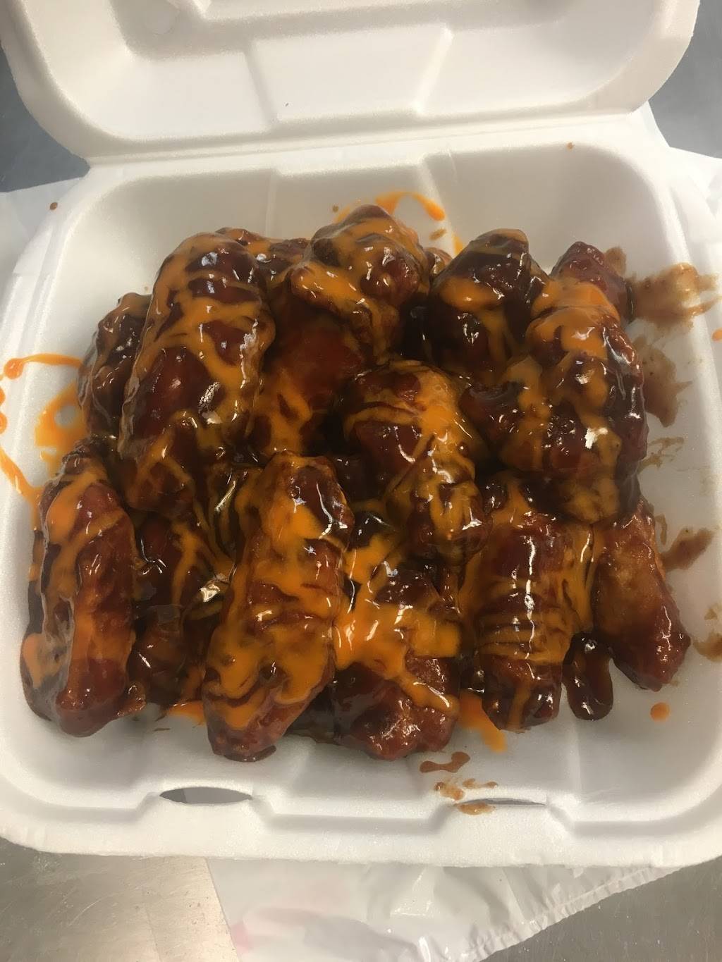 Golden Fried Chicken and Fish | restaurant | 2216 Eakin Rd, Columbus, OH 43223, USA | 6149998833 OR +1 614-999-8833