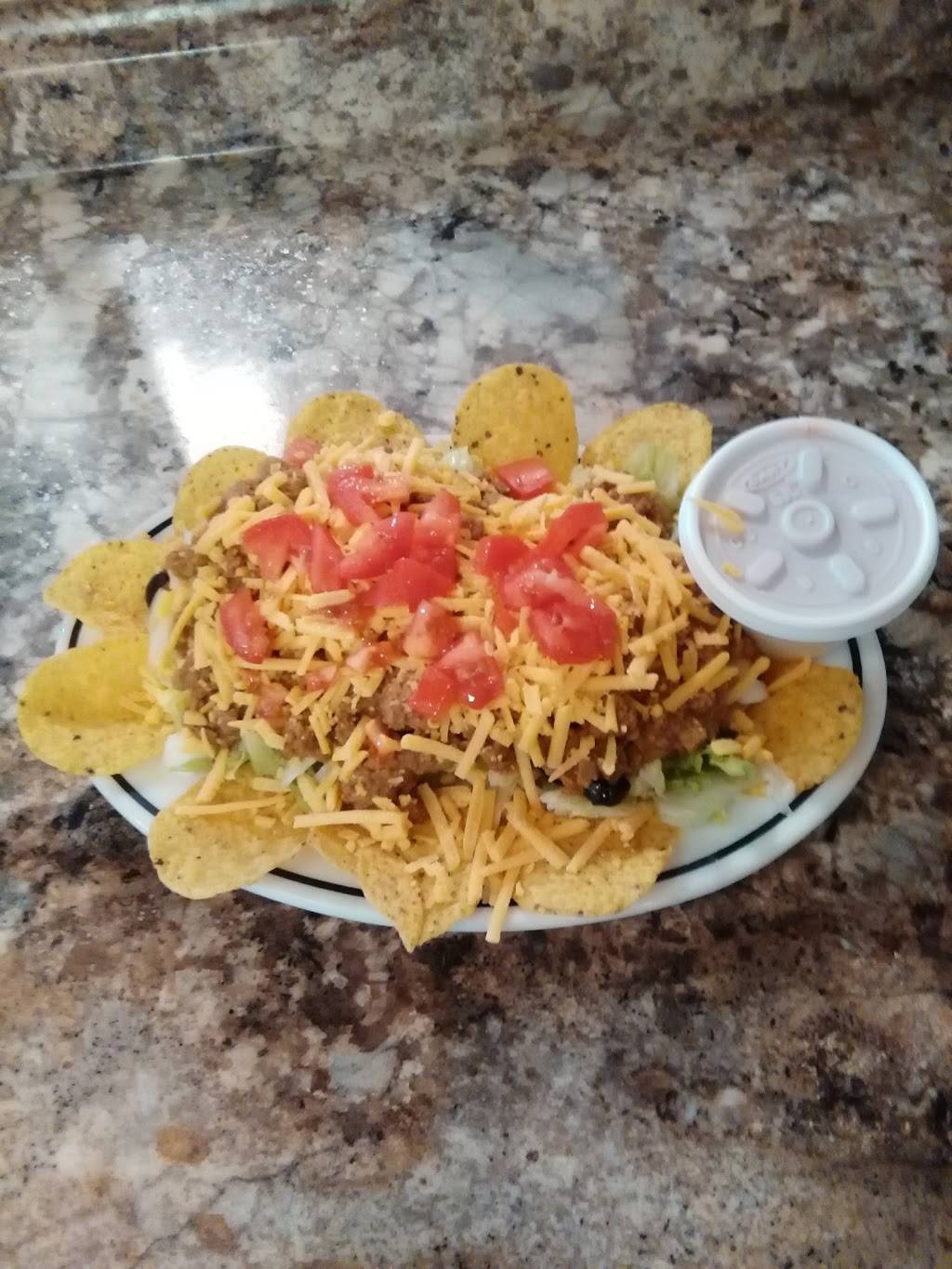 Ednas Pizza | restaurant | 279 IN-60, Mitchell, IN 47446, USA | 8128496168 OR +1 812-849-6168