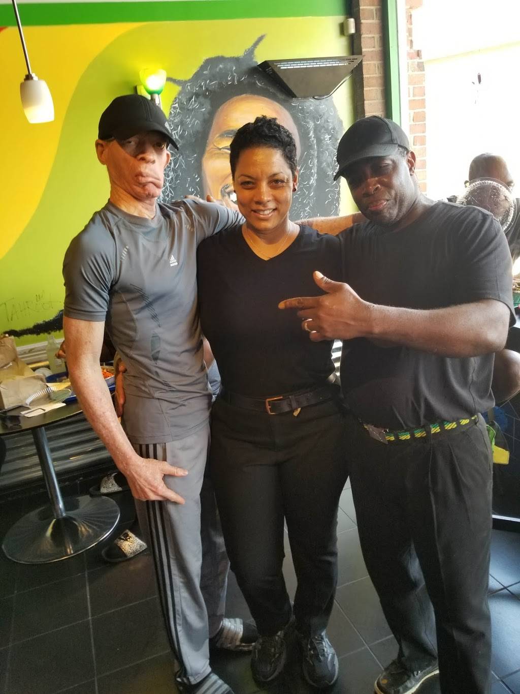 Tropicana Eatery | restaurant | 3903 Branch Ave, Marlow Heights, MD 20748, USA | 2404556405 OR +1 240-455-6405