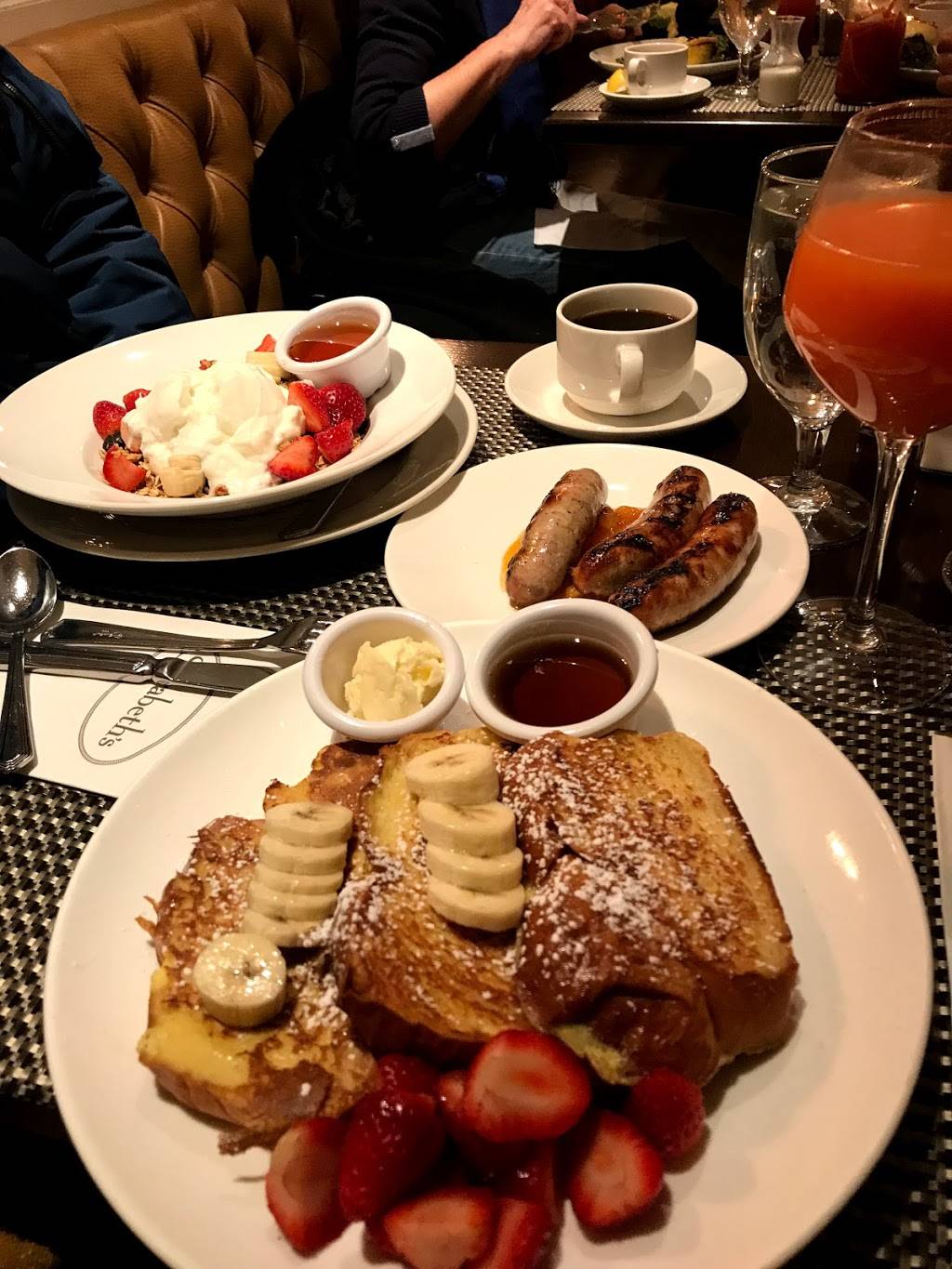 Sarabeths Upper East Side | restaurant | 1295 Madison Ave, New York, NY 10128, USA | 2124107335 OR +1 212-410-7335