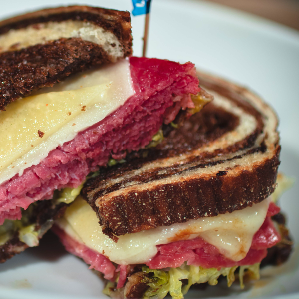 Patrick’s Restaurant | restaurant | 259 W 42nd St, New York, NY 10036, USA | 2127769100 OR +1 212-776-9100