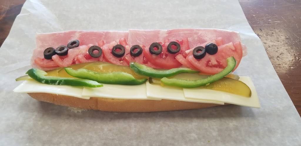 The Sandwich Shack | restaurant | 898 Main St, Sanford, ME 04073, USA | 2078501189 OR +1 207-850-1189