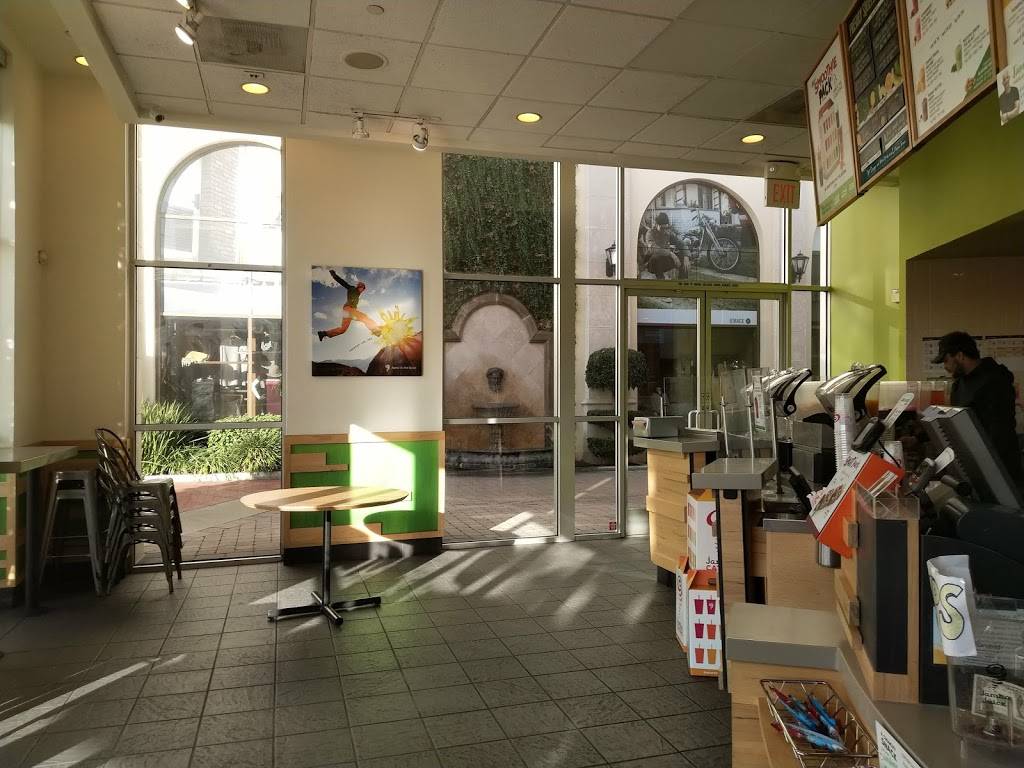 Jamba Juice | restaurant | 7821 Edinger Ave B134, Huntington Beach, CA 92647, USA | 7148989480 OR +1 714-898-9480