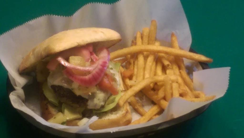 Polack Inn | restaurant | 1206 3rd St, Wausau, WI 54403, USA | 7158456184 OR +1 715-845-6184