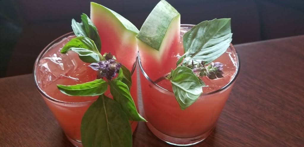 Kays Bar | restaurant | 6903 SE Milwaukie Ave, Portland, OR 97202, USA | 5032324447 OR +1 503-232-4447