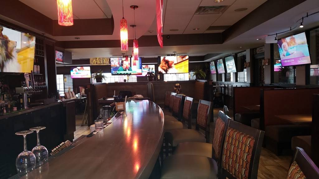 Crazy chicken sports grille | restaurant | 790 Arlington Ridge UNIT 100, Akron, OH 44312, USA | 3306452277 OR +1 330-645-2277