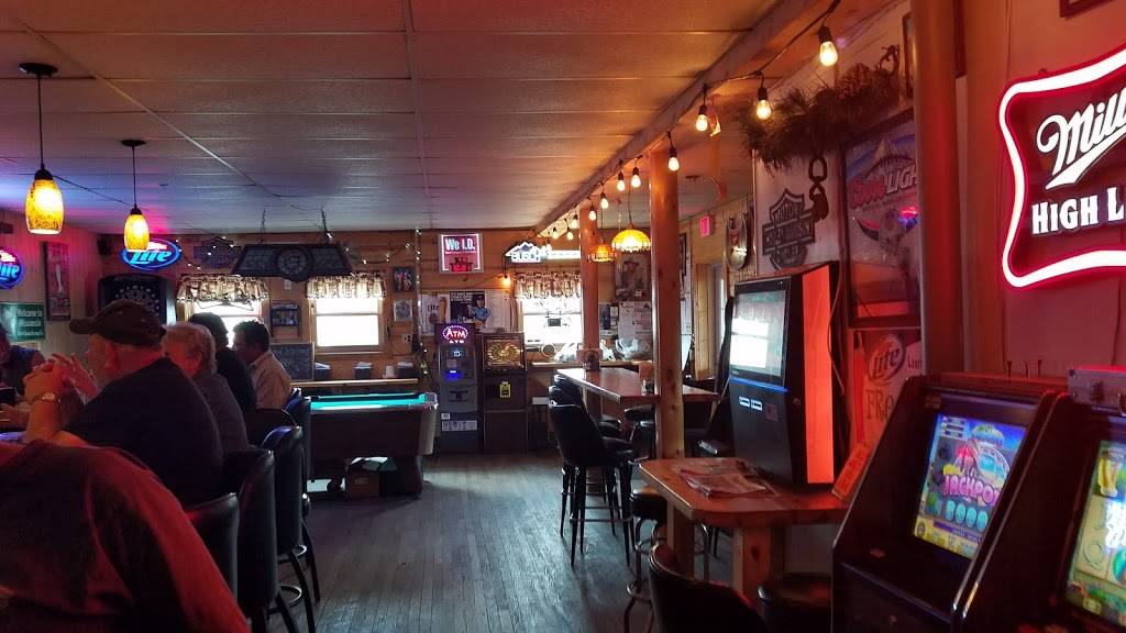 Lauries Coach Bar & Grill | restaurant | w4969 Holmes St, Ogema, WI 54459, USA | 7157675485 OR +1 715-767-5485