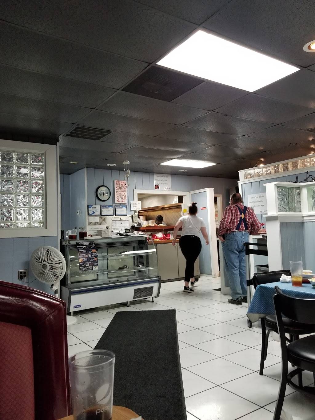 Clover Station | restaurant | 105 N Main St, Clover, SC 29710, USA | 8032221500 OR +1 803-222-1500