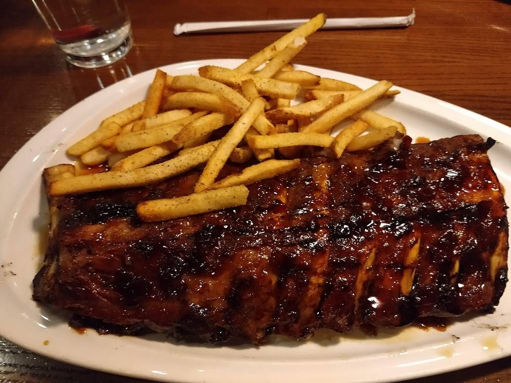 TGI Fridays | restaurant | 2410 Walter Payton Memorial Highway, Oswego, IL 60543, USA | 6305547337 OR +1 630-554-7337